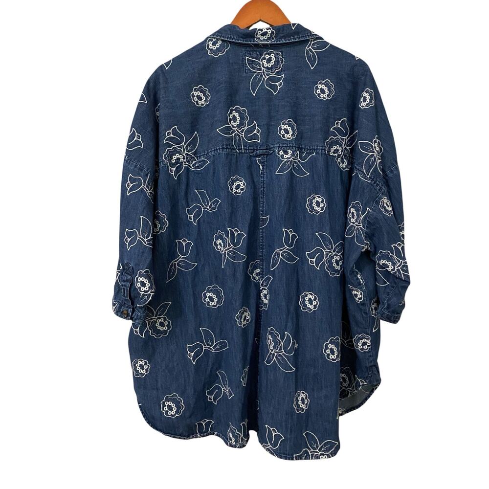 Maeve Anthropologie Oversized Denim Button Up Shirt 1X Embroidered Floral Cotton - Picture 6 of 14
